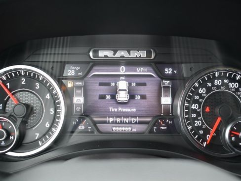 Used 2022 RAM 1500 Big Horn image 12