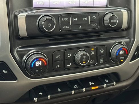 Used 2014 GMC Sierra 1500 SLT w/ SLT Crew Cab Value Package AWD/4WD image 18