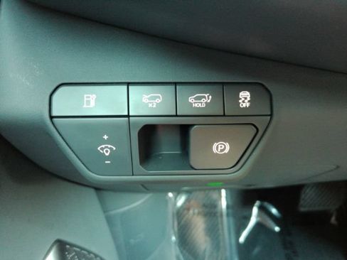 Used 2024 Kia EV9 Light Long Range RWD image 41