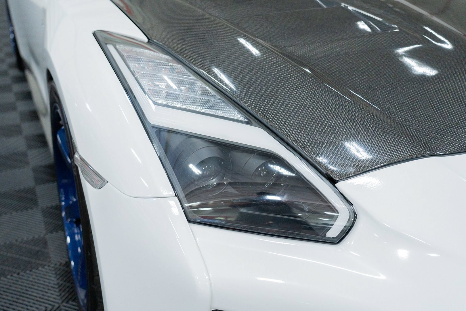 Used 2009 Nissan GT-R Premium AWD/4WD image 15
