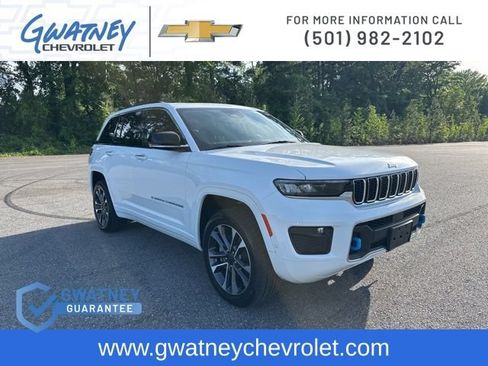 Used 2022 Jeep Grand Cherokee Overland AWD/4WD image 3