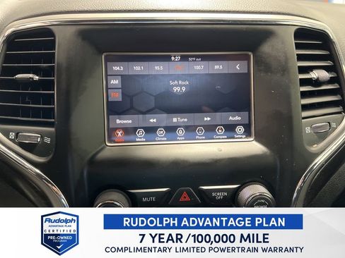 Used 2018 Jeep Grand Cherokee Laredo image 27