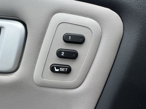 Used 2013 Honda Pilot Touring image 22