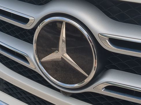 Used 2022 Mercedes-Benz GLE 450 4MATIC image 11