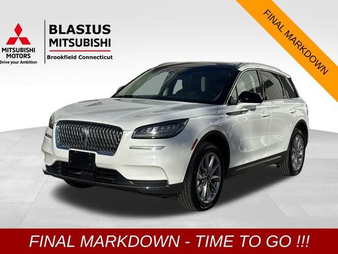 Used 2022 Lincoln Corsair AWD w/ Premium Package image 4