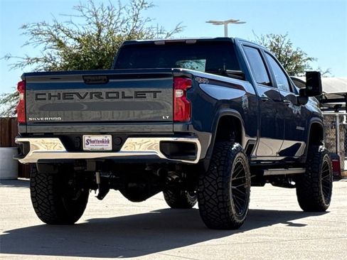 Used 2024 Chevrolet Silverado 2500 LT image 9