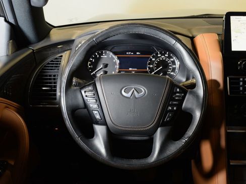 Used 2023 INFINITI QX80 Sensory w/ All-Season Package AWD/4WD image 16
