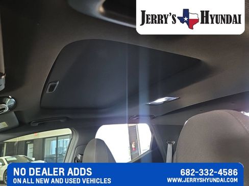 Used 2022 Hyundai Santa Cruz SEL w/ Activity Package FWD image 8