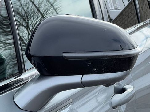 Used 2023 Lincoln Corsair Standard w/ Equipment Group 101A image 36