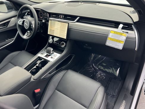 New 2026 Jaguar F-PACE R-Dynamic S AWD/4WD image 11