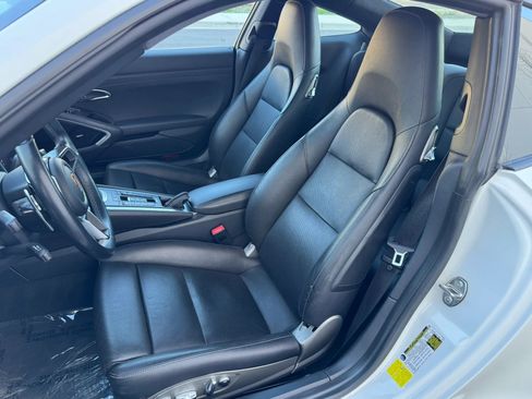 Used 2019 Porsche 911 Carrera image 25