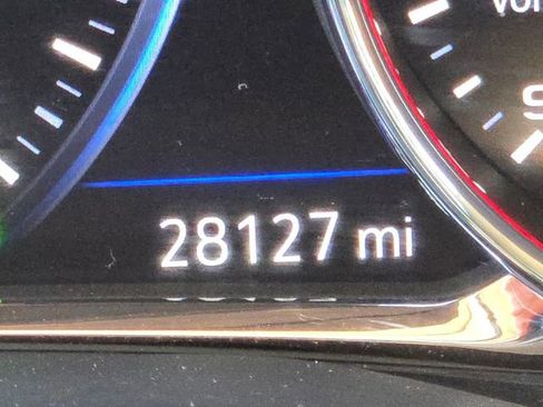 Used 2023 GMC Acadia Denali w/ Denali Technology Package AWD/4WD image 33