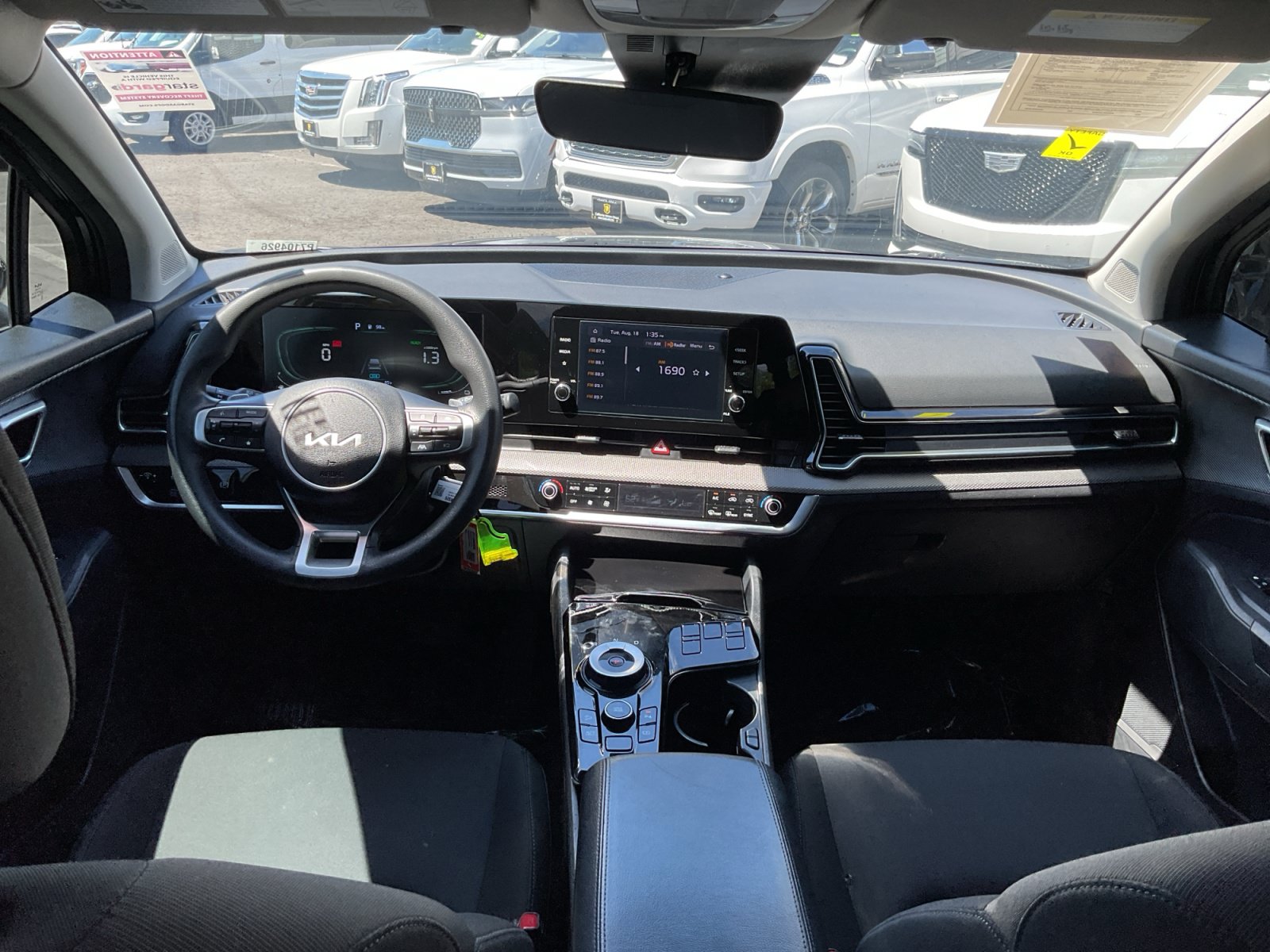 Used 2023 Kia Sportage LX FWD image 17