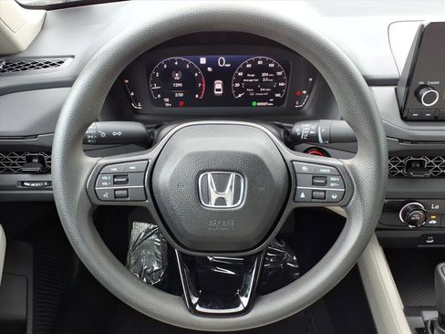 Used 2025 Honda Accord LX image 22