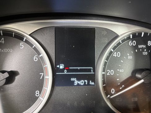 Used 2024 Nissan Kicks S image 14