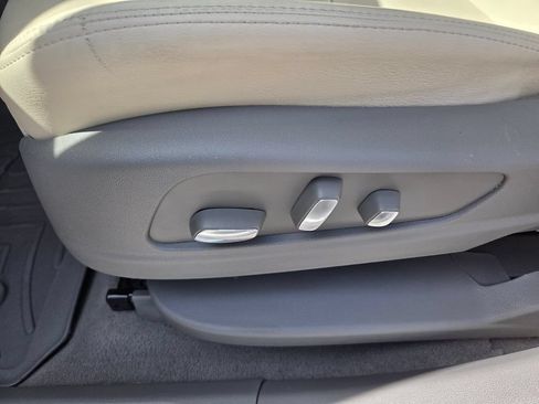 Used 2024 Cadillac XT5 Premium Luxury FWD image 6