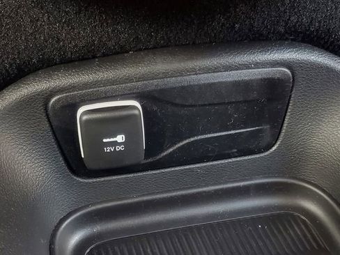 New 2026 Chrysler Pacifica Select image 22