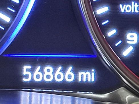 Used 2019 Chevrolet Blazer RS image 2