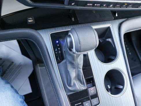 Certified 2026 Toyota Sienna XLE FWD image 25
