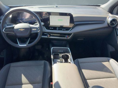 Used 2025 Chevrolet Equinox LT w/ Convenience Package II image 15