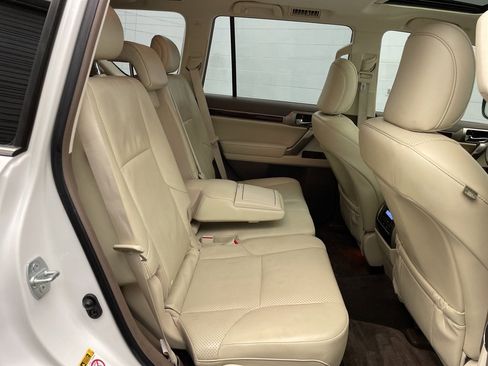 Used 2019 Lexus GX 460 Luxury image 29