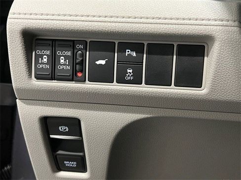New 2026 Honda Odyssey Touring image 34