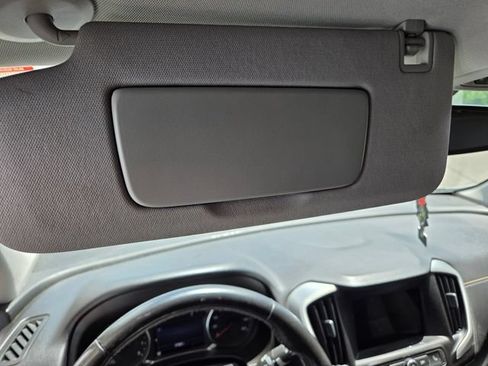 Used 2019 GMC Terrain SLE FWD image 17