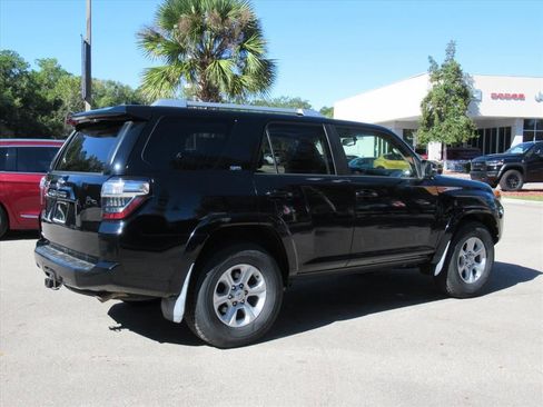 Used 2016 Toyota 4Runner SR5 image 6