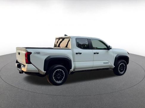 Used 2025 Toyota Tacoma TRD Off-Road AWD/4WD image 14