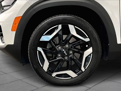 Used 2024 Kia Seltos SX image 10