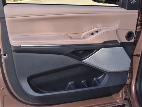 Certified 2025 Lincoln Navigator Black Label image 40