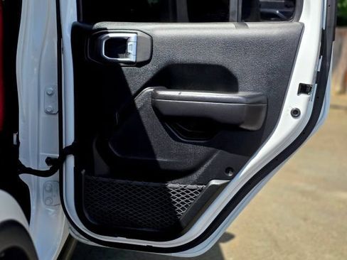 Used 2019 Jeep Wrangler Unlimited Rubicon AWD/4WD image 51