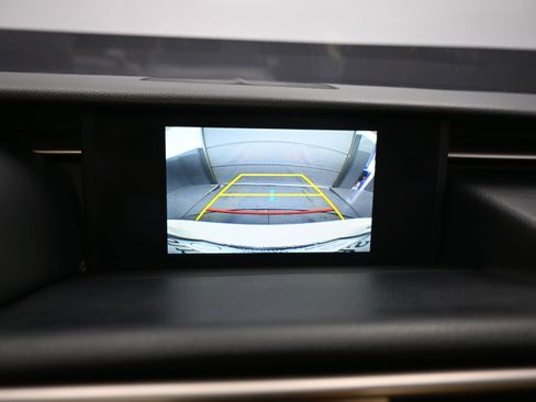 Used 2016 Lexus IS 200t image 15