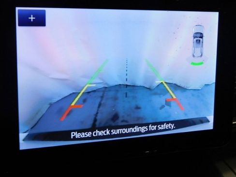 Used 2022 Ford Explorer XLT w/ Equipment Group 202A image 26