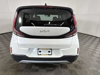 Used 2023 Kia Soul LX w/ Option Group 015 FWD video 3