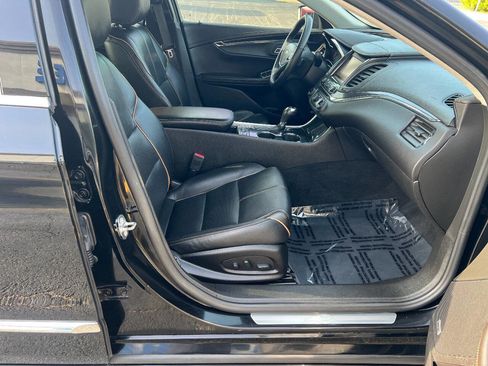 Used 2018 Chevrolet Impala Premier FWD image 24