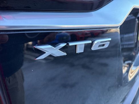 Used 2024 Cadillac XT6 Luxury image 25