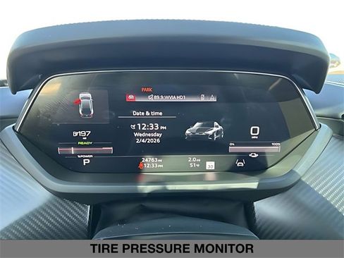 Used 2022 Audi e-tron GT Prestige image 19