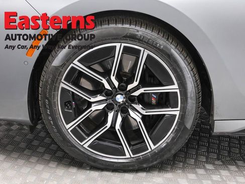 Used 2023 BMW 740i w/ Executive Package RWD image 38