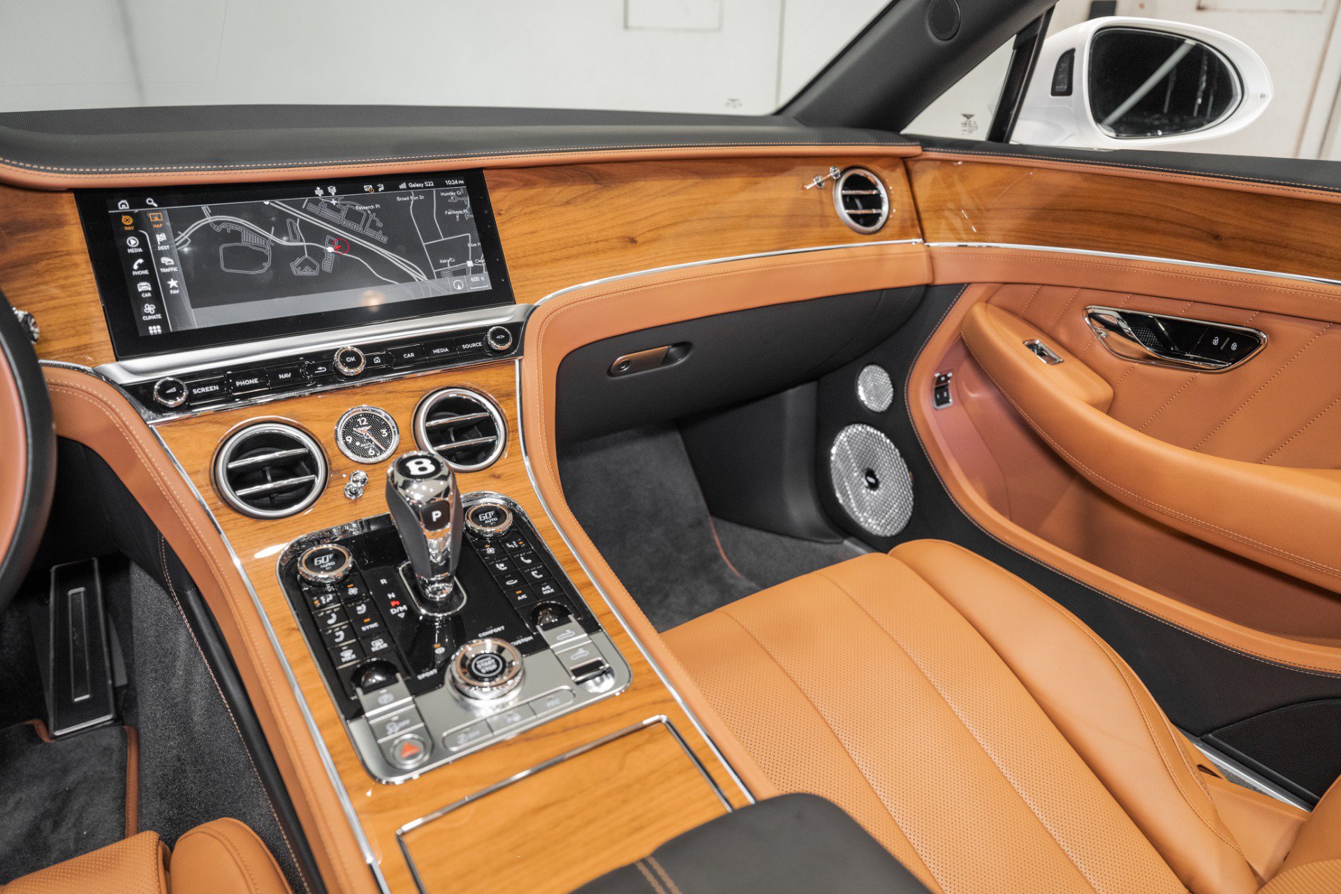 Certified 2024 Bentley Continental GT V8 AWD/4WD image 26