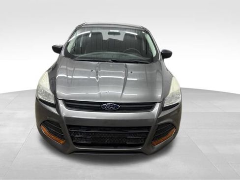 Used 2014 Ford Escape S FWD image 2