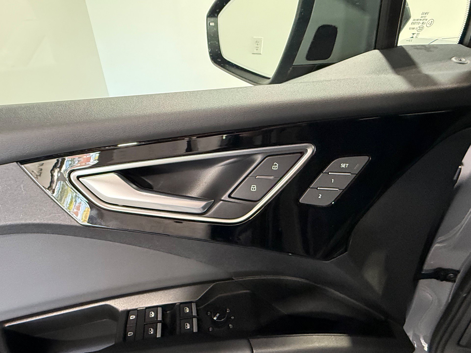 Used 2023 Audi Q4 e-tron Premium Plus w/ Premium Plus AWD/4WD image 21