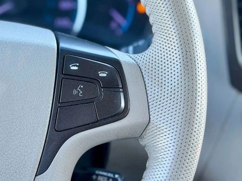 Used 2011 Toyota Sienna XLE w/ XLE Navigation Pkg image 16