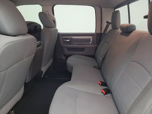 Used 2019 RAM 1500 Classic SLT RWD image 18