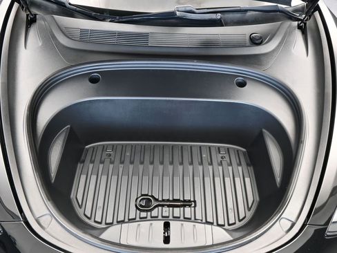 Used 2021 Tesla Model 3 Standard Range Plus image 40