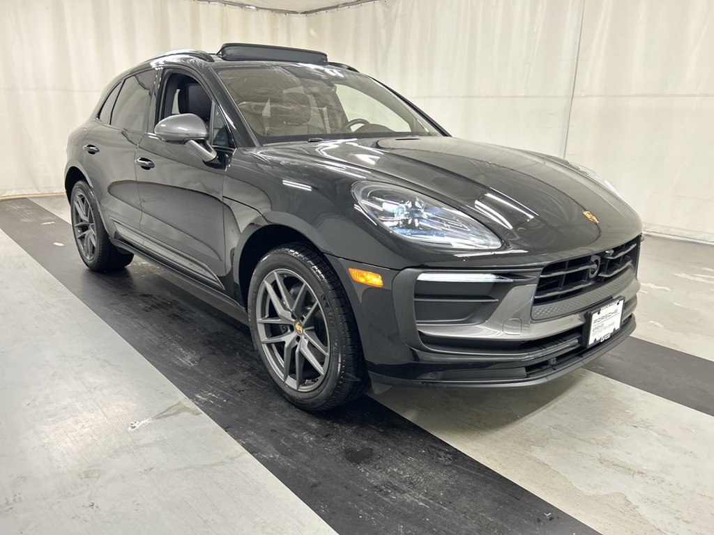 Certified 2026 Porsche Macan Turbo AWD/4WD image 1