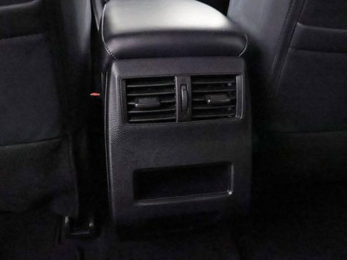 Used 2024 Mitsubishi Outlander SE image 51