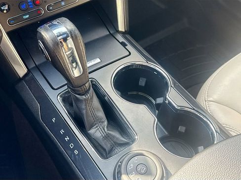 Used 2018 Ford Explorer Limited image 17