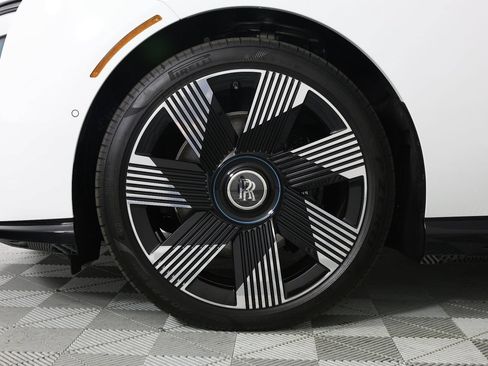 New 2025 Rolls-Royce Spectre w/ Spectre Launch Package AWD/4WD image 30