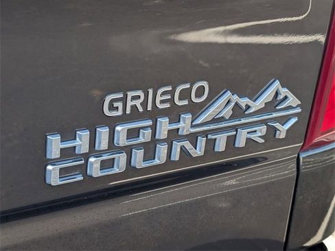 Used 2019 Chevrolet Silverado 1500 High Country w/ Technology Package image 11